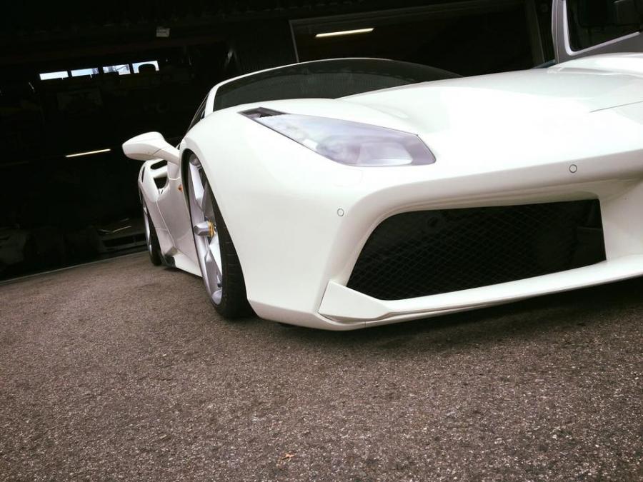  Ferrari 488 GTB by Liberty Walk 2016 года  (фото 4 из 4)